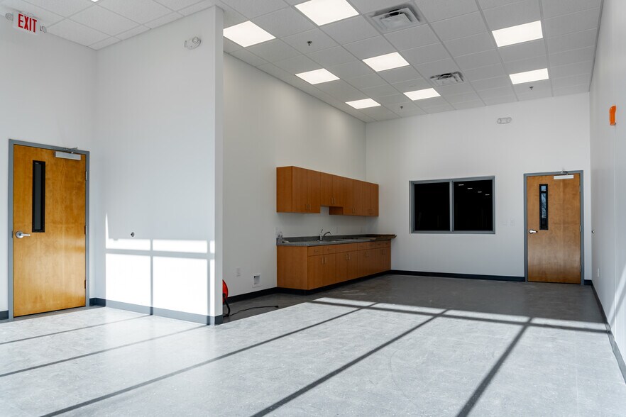 More Photos Of S. Main St, Duncan Unknown For Lease