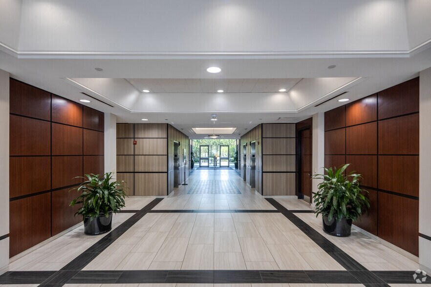 More Photos Of 8403 Southpark Cir, Orlando Office For Lease