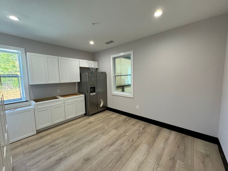 More Photos Of 61 Toto Creek Park Rd, Dawsonville Warehouse For Sale