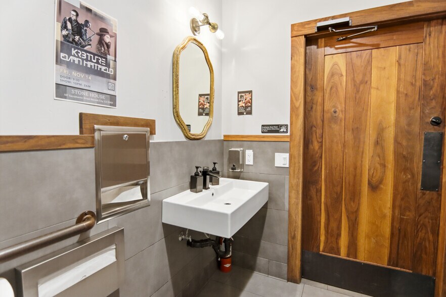 More Photos Of 107 Sacramento St, Nevada City Restaurant For Sale