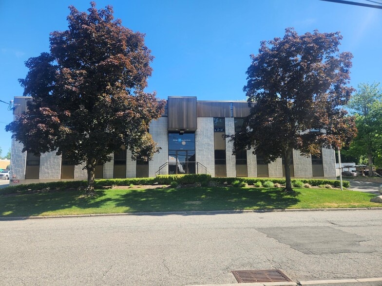 Primary Photo Of 9 Industrial Park, Waldwick Distribution For Sale