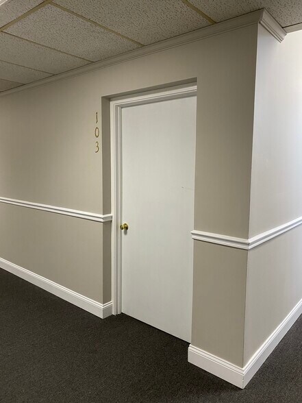 More Photos Of 132 Kings Hwy E, Haddonfield Office For Lease
