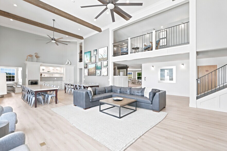 More Photos Of 40 Christa Circle cir, Garden City Specialty For Sale