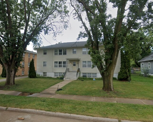 More Photos Of 361 30th Street Dr SE, Cedar Rapids Apartments For Sale