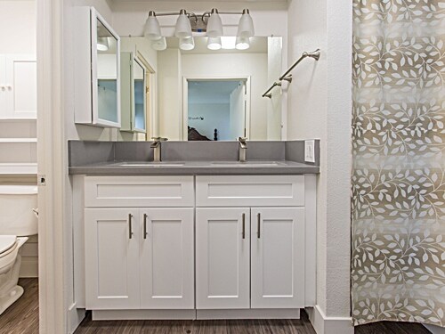 More Photos Of 5615 Carpinteria Ave, Carpinteria Apartments For Sale