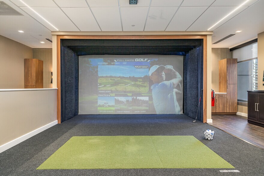 More Photos Of 121 W Trade St, Charlotte Office For Lease