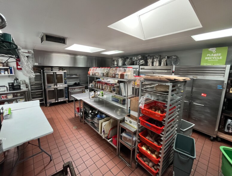More Photos Of 3048 Fletcher Dr, Los Angeles Food Processing For Lease