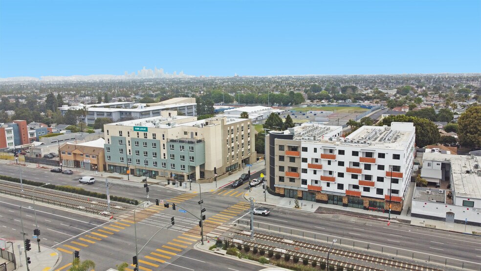 Primary Photo Of 5144 Crenshaw Blvd, Los Angeles Apartments For Lease