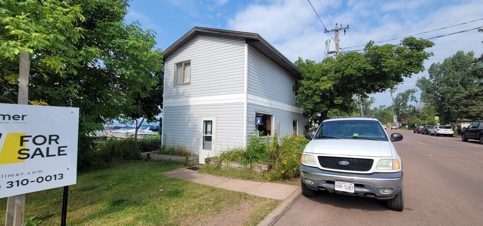 More Photos Of 809 Main Street, La Pointe Office For Sale