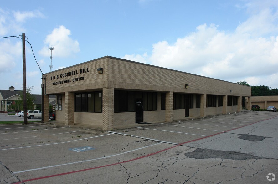 Primary Photo Of 315 S Cockrell Hill Rd, Duncanville Medical For Lease