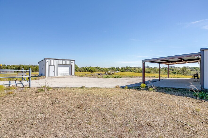 More Photos Of 13300 Cleburne Hwy, Cresson Industrial For Sale