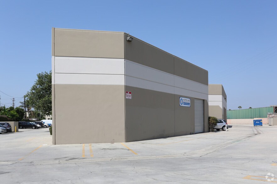 More Photos Of 520 S Claudina St, Anaheim Warehouse For Lease