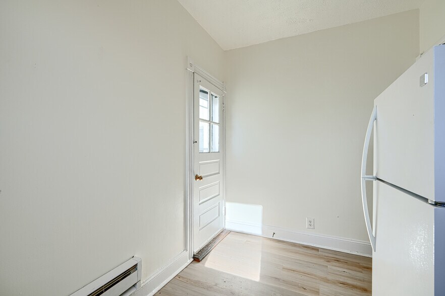 More Photos Of 10-14 E Overlea Ave, Baltimore Apartments For Sale