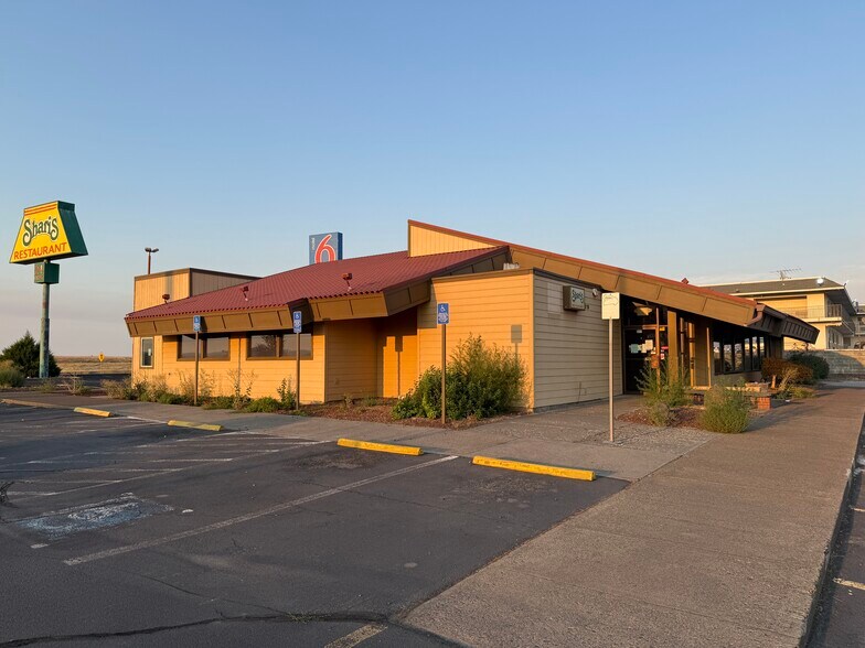 More Photos Of 319 SE Nye Ave, Pendleton Restaurant For Lease