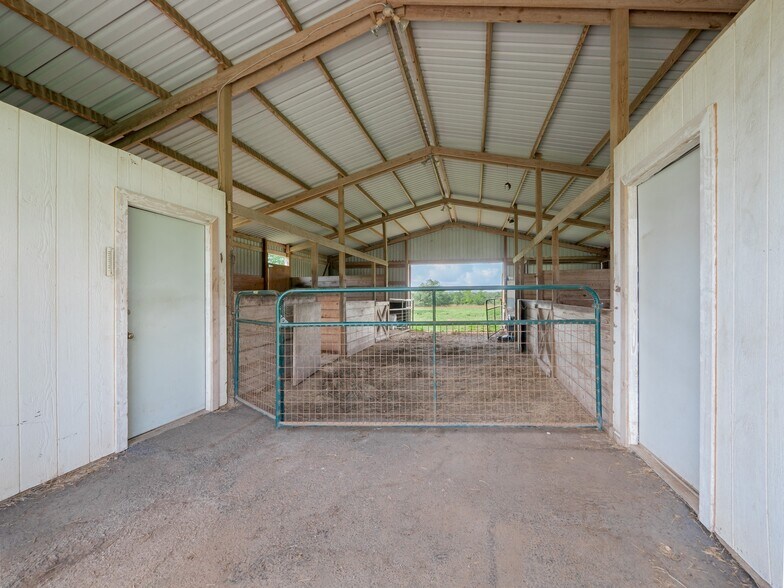 More Photos Of 13511 Carpenter Ln, Manchaca Land For Sale