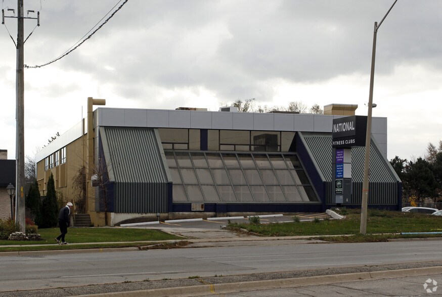 More Photos Of 3430 Fairview St, Burlington Health Club For Lease