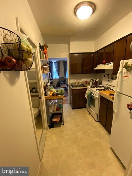 More Photos Of 747 S 2nd St, Philadelphia Apartments For Sale