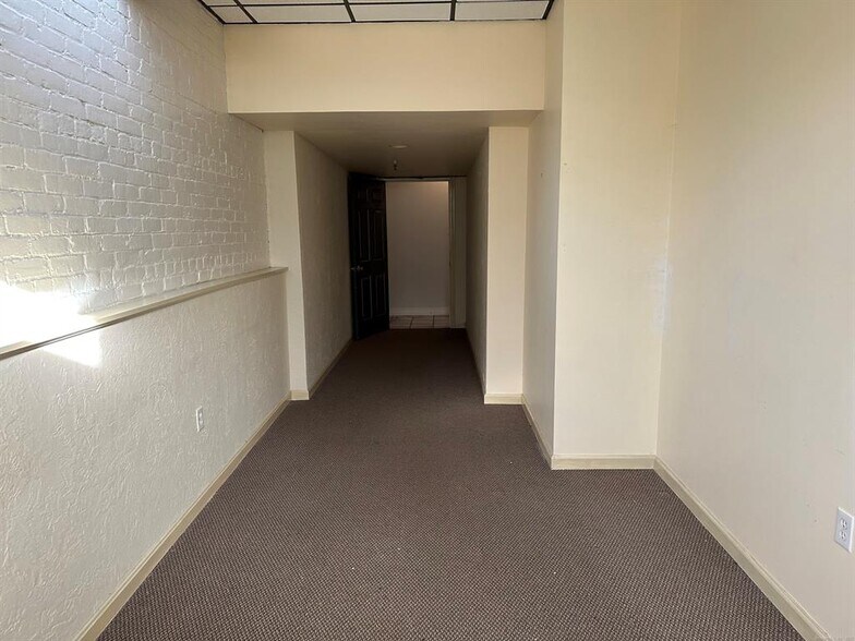 More Photos Of 444 Hartford Pike, Dayville Freestanding For Sale