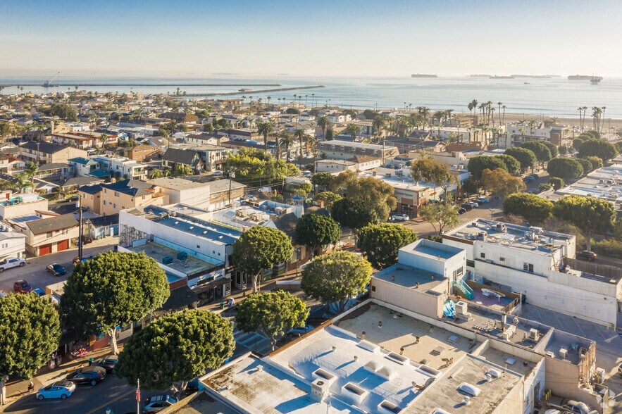 More Photos Of 214 Main St, Seal Beach Office For Sale