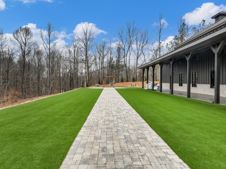 More Photos Of 3263 Tanners Mill Rd, Gainesville Specialty For Sale
