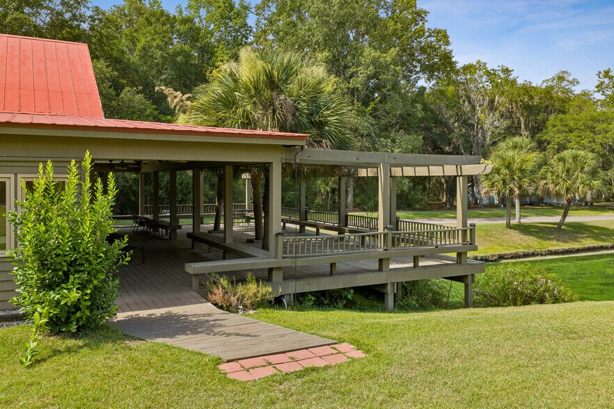 More Photos Of 205 Coosaw Way, Ridgeland Lodge Meeting Hall For Sale