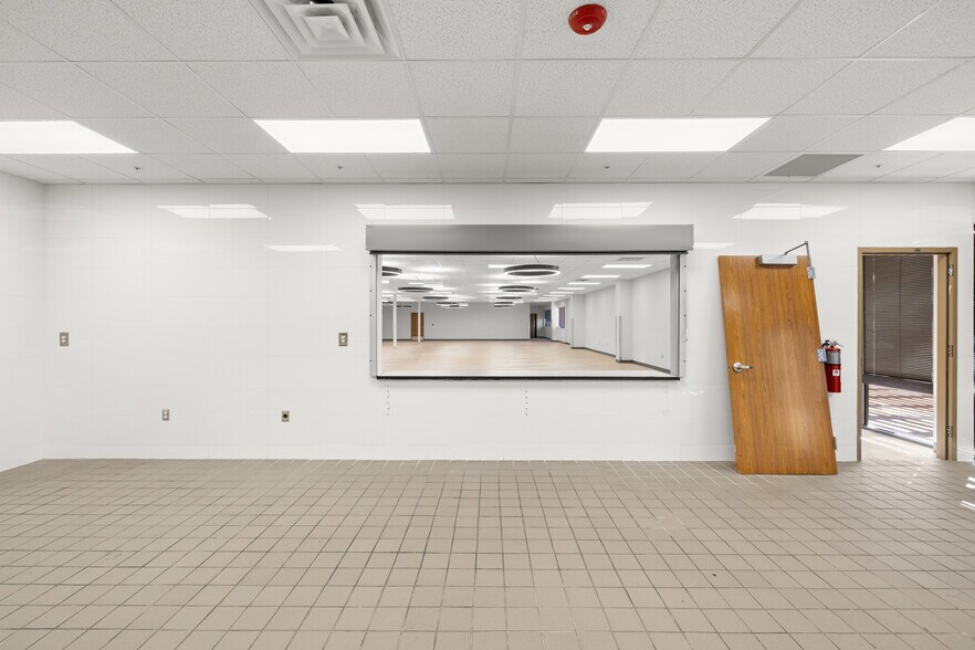 More Photos Of 4201 Del Rey Blvd, Las Cruces Office For Sale