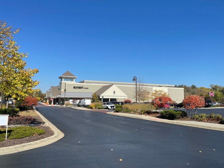 More Photos Of SEC Rte 83 & Aptakisic Rd, Long Grove Unknown For Lease