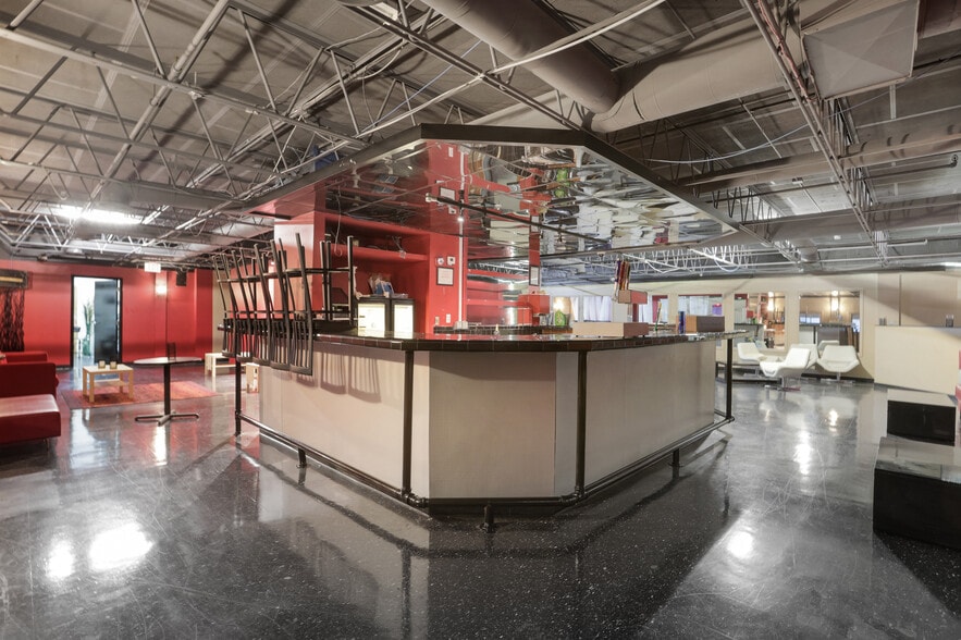 More Photos Of 1959 Metropolitan Pky SW, Atlanta Bowling Alley For Sale