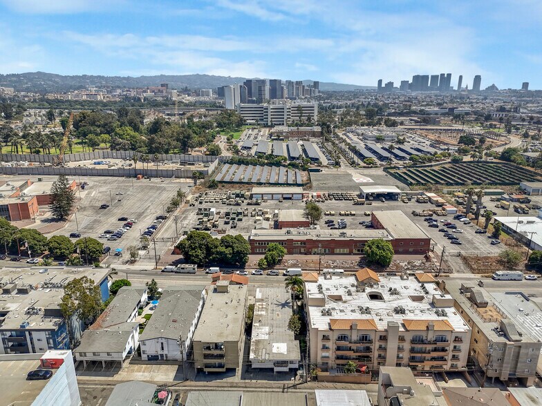 More Photos Of 1253 Federal Ave, Los Angeles Apartments For Sale