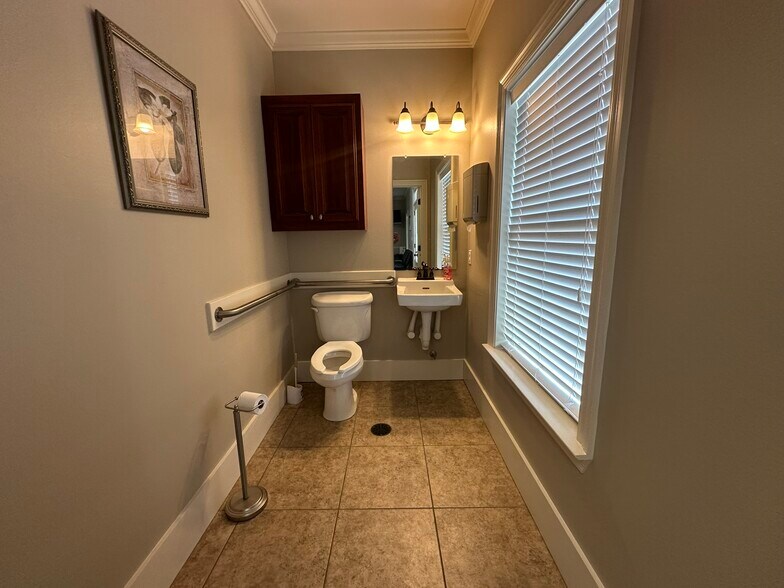 More Photos Of 12799 Burgess Ave, Walker Office For Sale