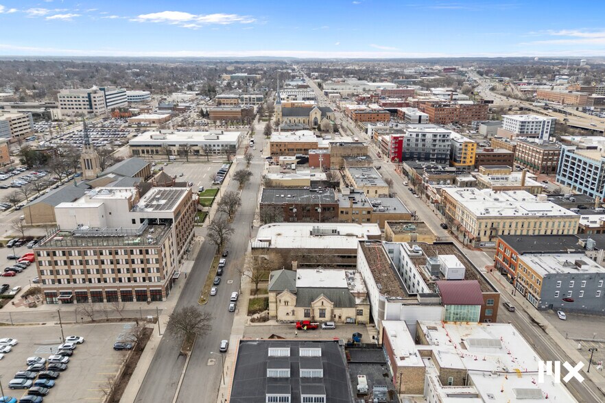 More Photos Of 61 Sheldon Blvd SE, Grand Rapids Office For Sale