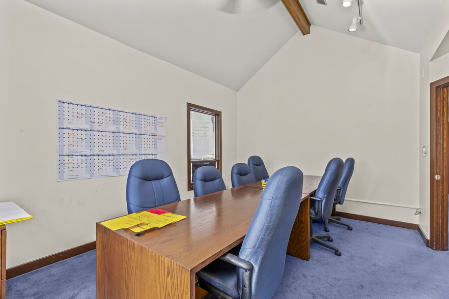 More Photos Of 73 E Wilson Bridge Rd, Worthington Office For Sale