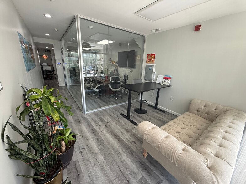 More Photos Of 2142 S Broad St, Philadelphia Storefront Retail Residential For Lease
