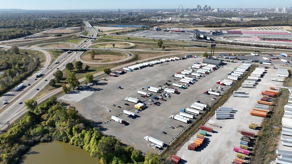 More Photos Of 895 Madison Rd, Madison Land For Lease