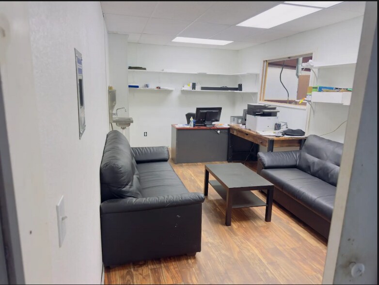 More Photos Of 765 N Telluride B15 st, Aurora Industrial For Sale