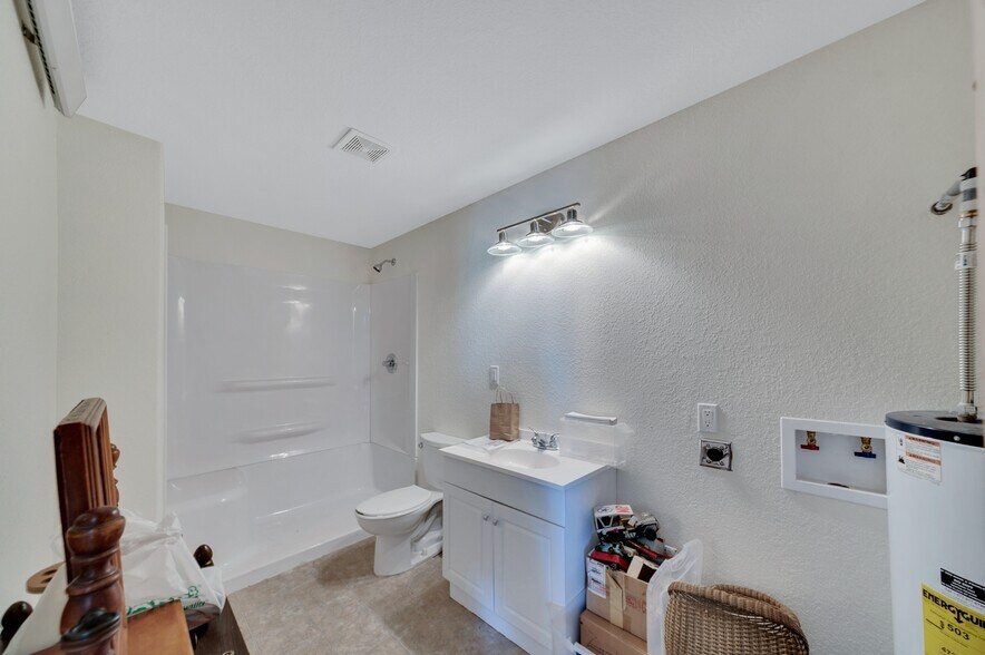 More Photos Of 710 Tenaya St, Hermosa General Retail For Sale