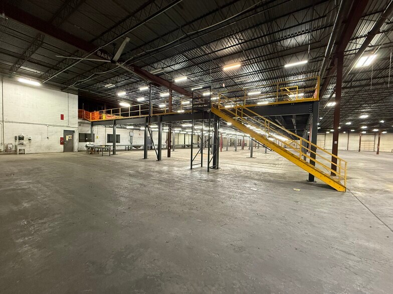 More Photos Of 3440 Trant Ave, Norfolk Distribution For Lease