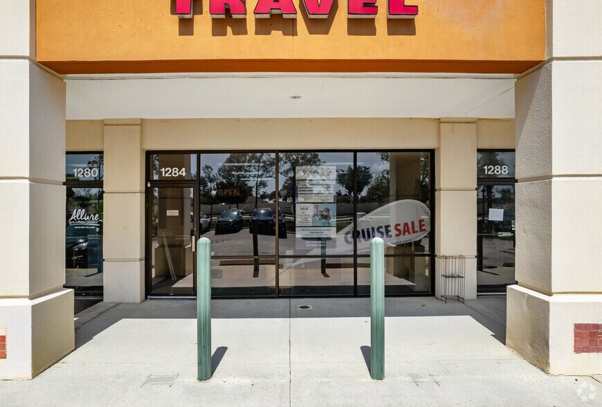 More Photos Of 1168-1258 Jacaranda Blvd, Venice Storefront For Lease