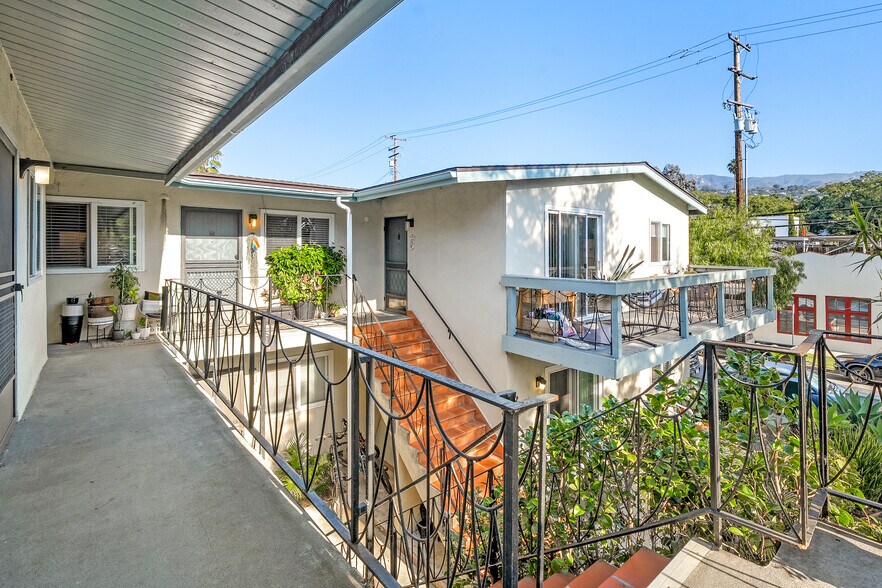 More Photos Of 333 E Carrillo St, Santa Barbara Apartments For Sale