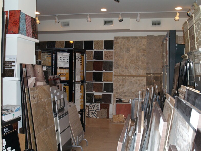 More Photos Of 960-964 Kinderkamack Rd, River Edge Storefront Retail Office For Lease