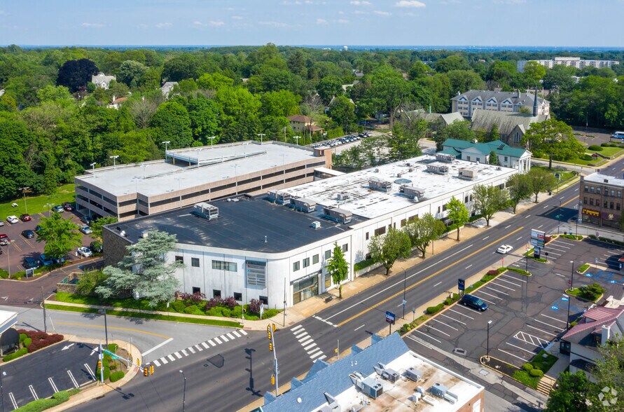 More Photos Of 500 Old York Rd, Jenkintown Medical For Lease