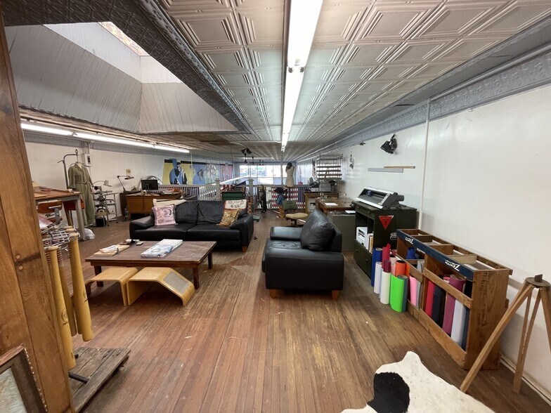 More Photos Of 618 Cedar St, Perry Storefront Retail Office For Sale