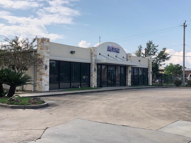 More Photos Of 210 Brand Ln, Stafford Warehouse For Lease
