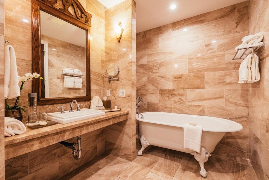 More Photos Of 1409 Sutter St, San Francisco Hotel For Sale