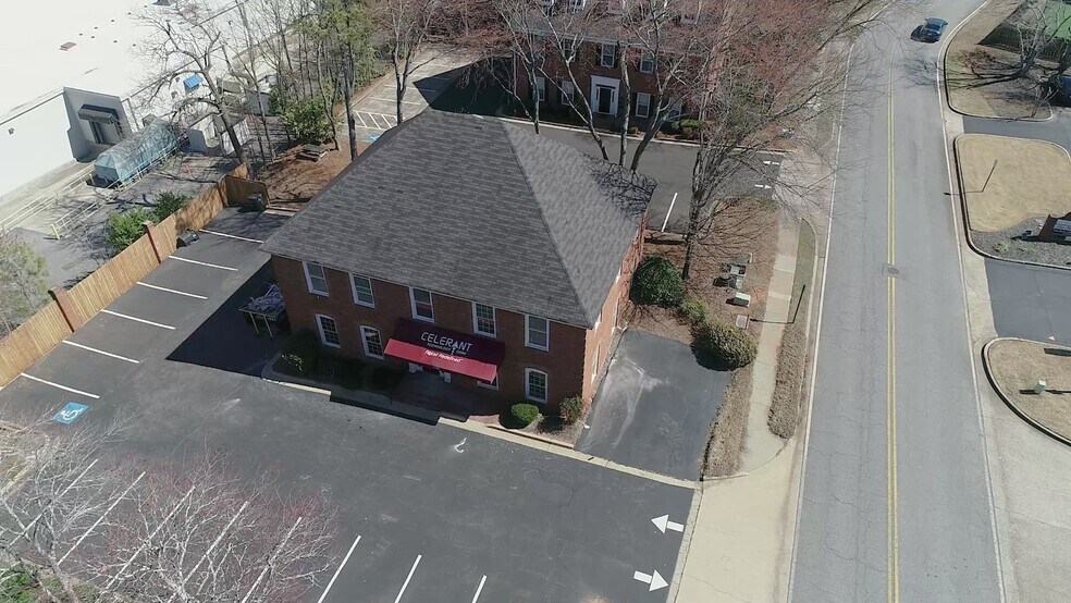 Primary Photo Of 610 Colonial Park Dr, Roswell Medical For Lease