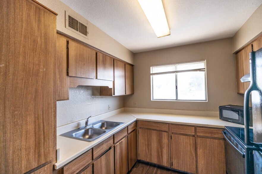 More Photos Of 2015 E Eugie Ter, Phoenix Apartments For Sale