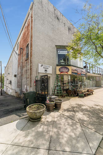 More Photos Of 37 E Washington Ave, Washington Warehouse For Sale