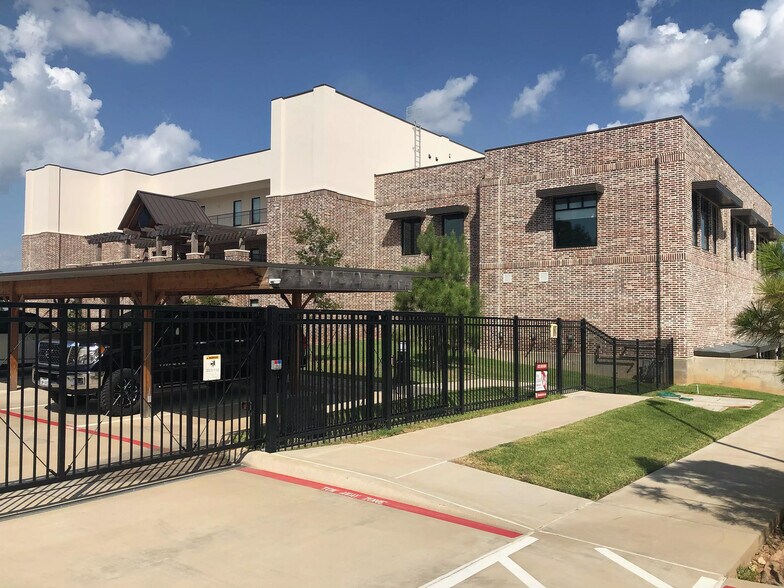 More Photos Of 2981 Crest Ridge Dr, Tyler Apartments For Lease