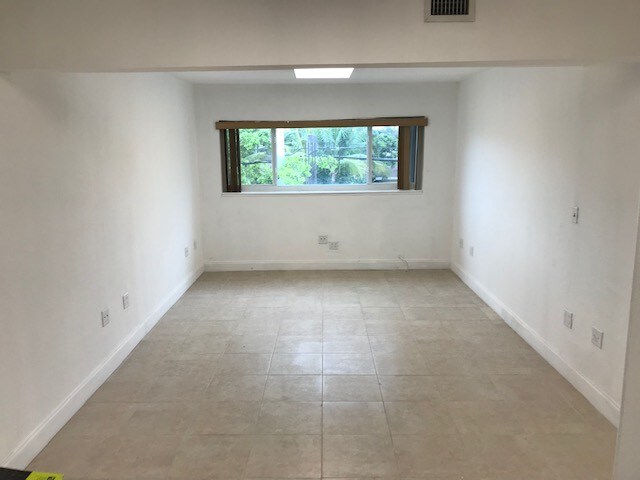 More Photos Of 19501-19577 NW 2nd Ave, Miami Unknown For Lease