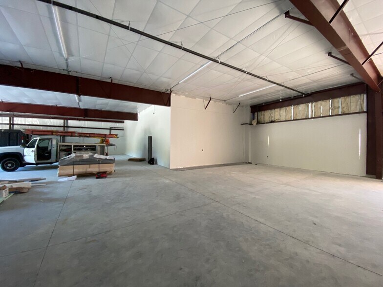 More Photos Of 228 Airport Industrial, Clayton Flex For Lease